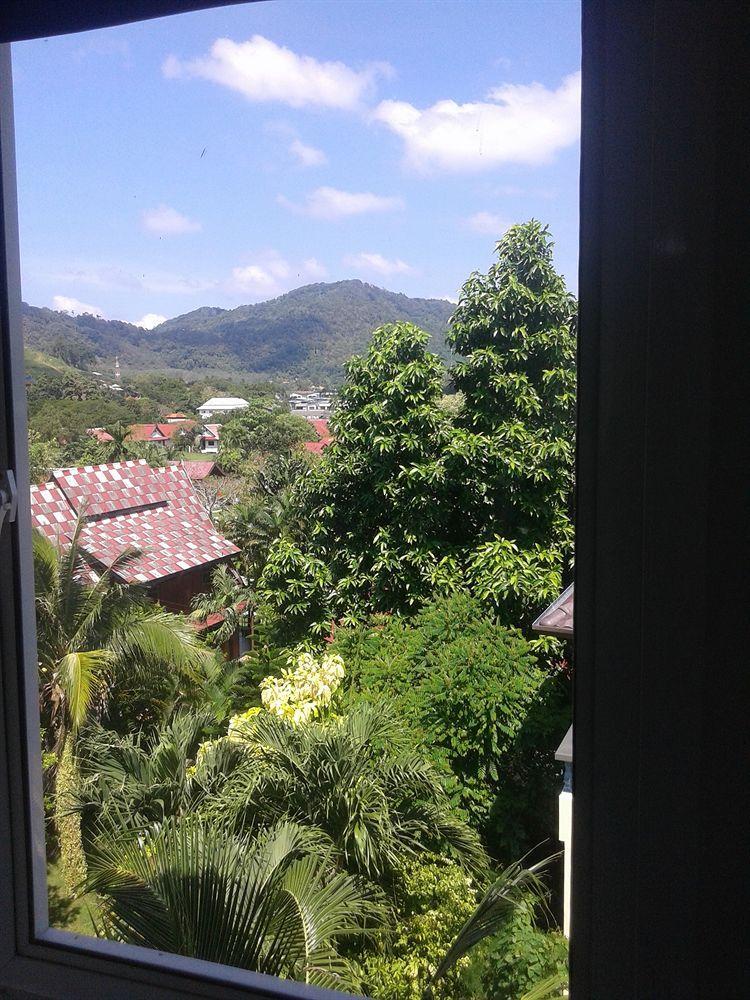 But Different Phuket Boutique Hotel Nai Harn Exterior foto